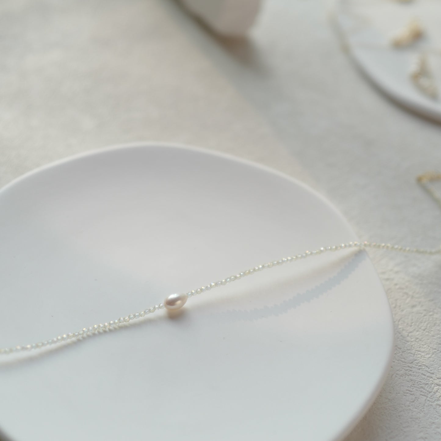 Crystal waves necklace