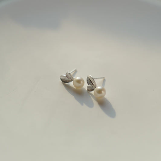 Leaf wings earrings