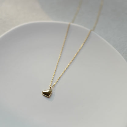 Little golden heart necklace