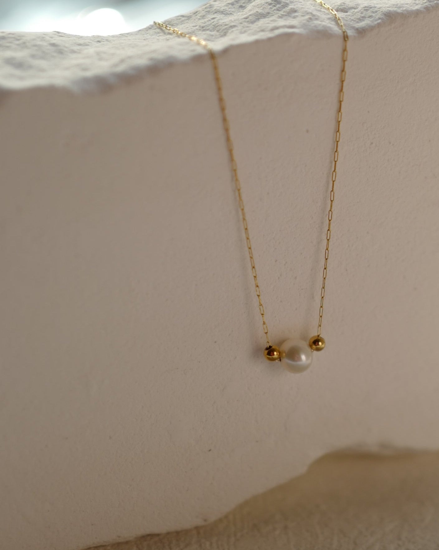 Vast sea little bead necklace