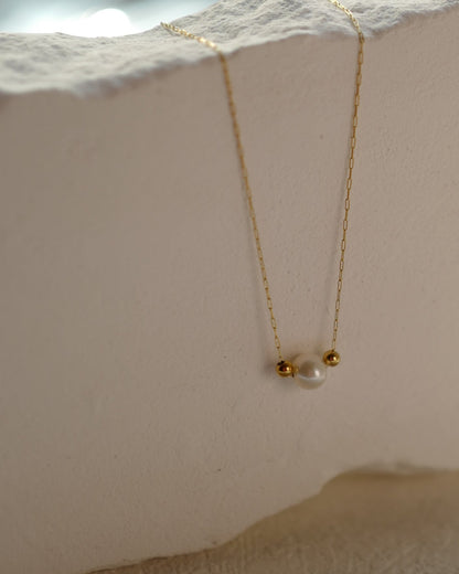 Vast sea little bead necklace