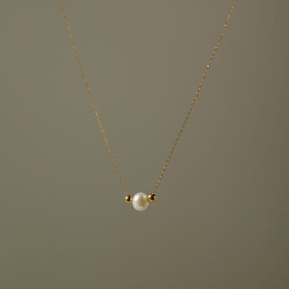 Vast sea little bead necklace